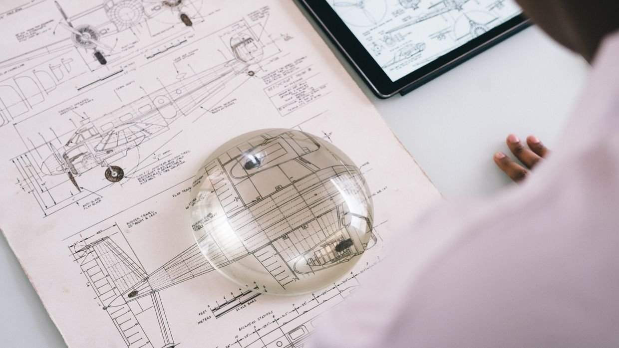 A magnifier over a single printed line.