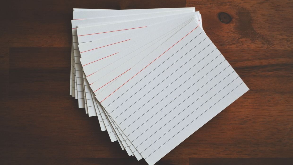 A stack of blank index cards.