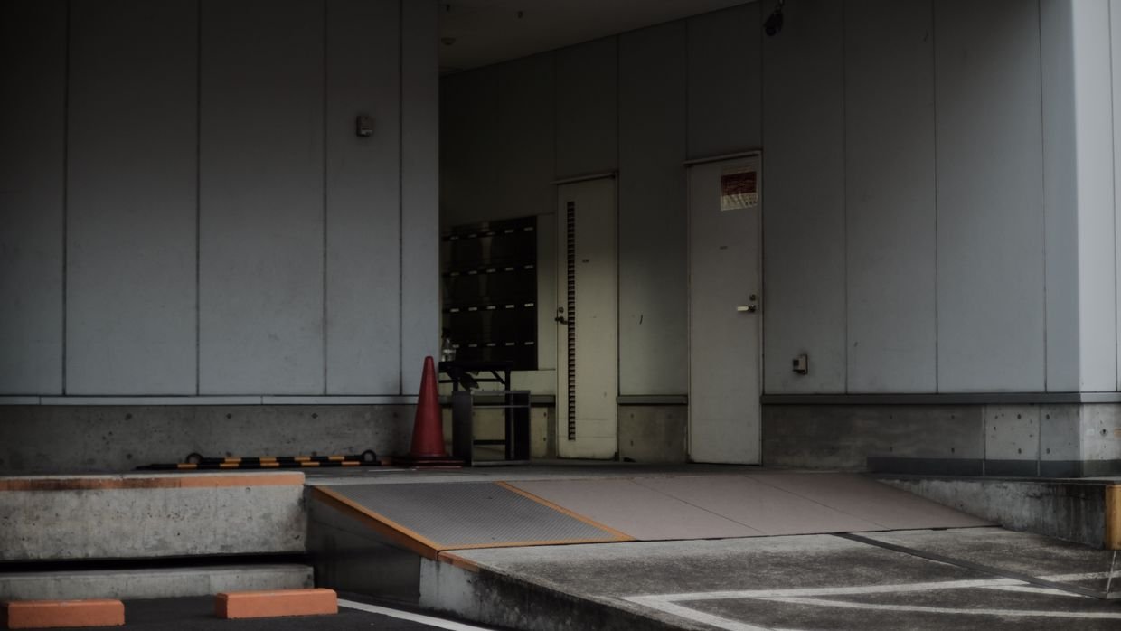 A ramp leading up to a doorway.